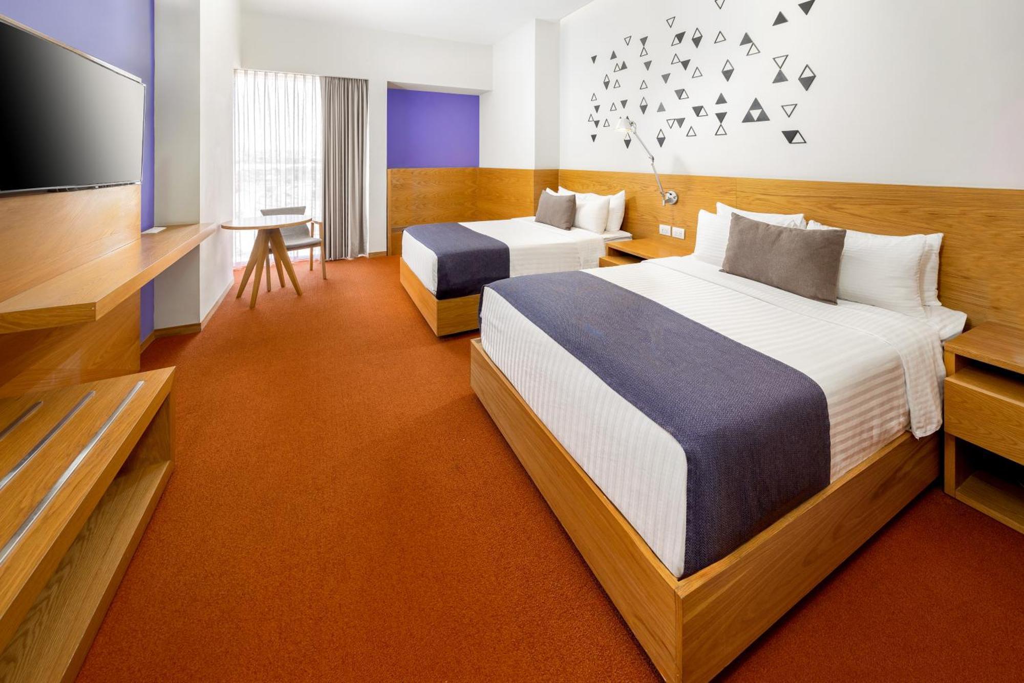 México Plaza Hotel 4*